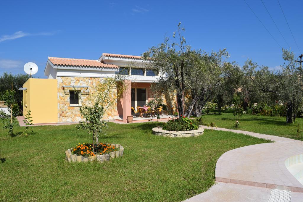 Three Stars Luxury Villas Moraḯtika Exterior foto